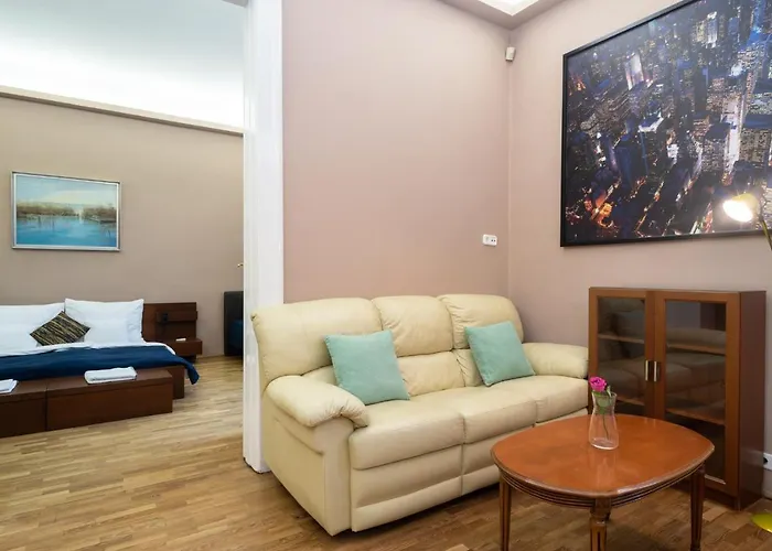 Kiraly Central Apartment With Free Parking And Ac
